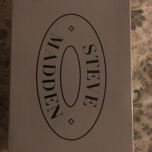 Strappy shoes - Picture 5 of 5